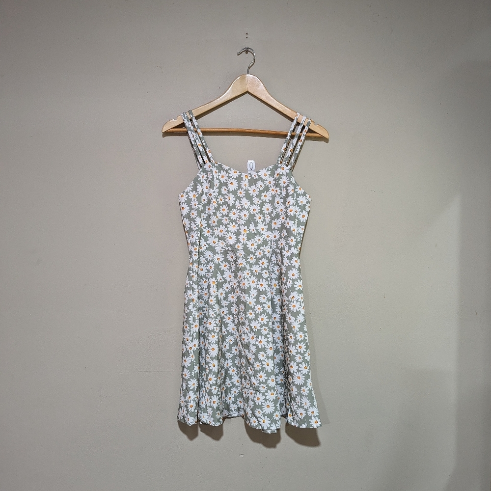 SHEIN green daisy sundress